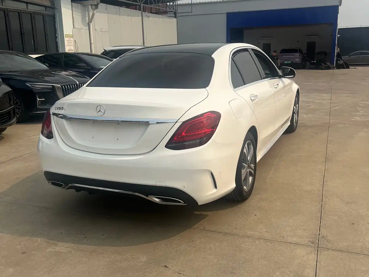 Mercedes-Benz C-Class 2019 Facelift C 260 L Sport фото 18