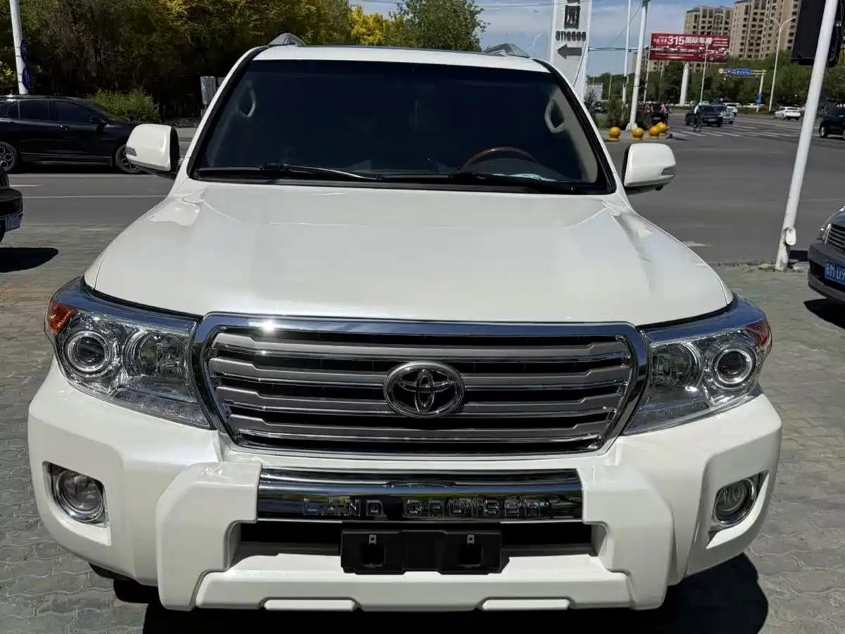 Toyota Land Cruiser (Import)