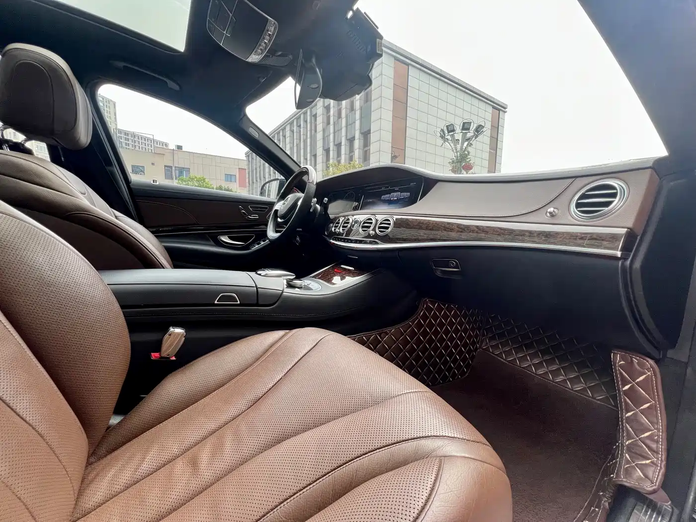 Mercedes-Benz S-Class 2016 S 320 L Luxury фото 19