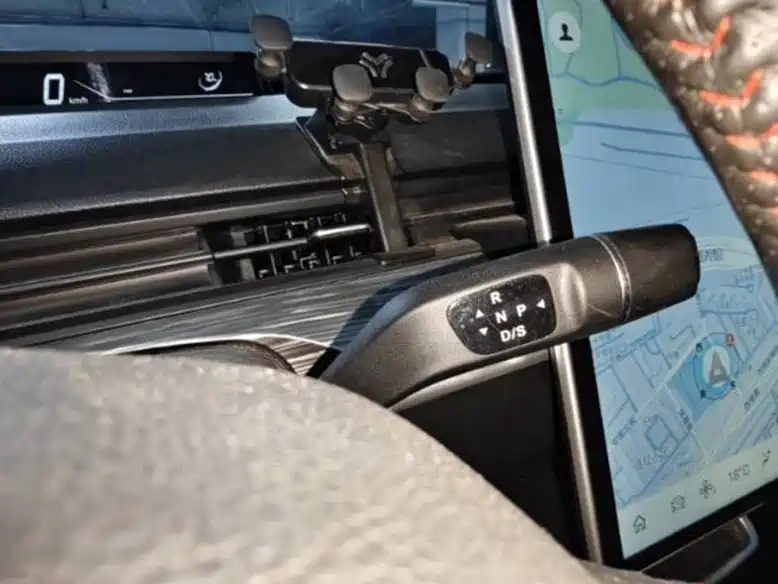 Nezha Auto Nezha V 2023 2022 Trend 300 Lite LFP