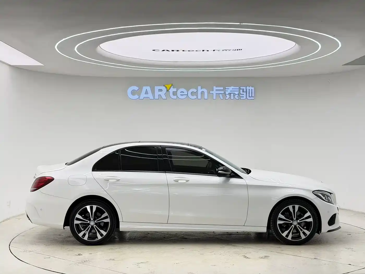 Mercedes-Benz C-Class 2015 C 200 Sport Edition 4MATIC фото 4