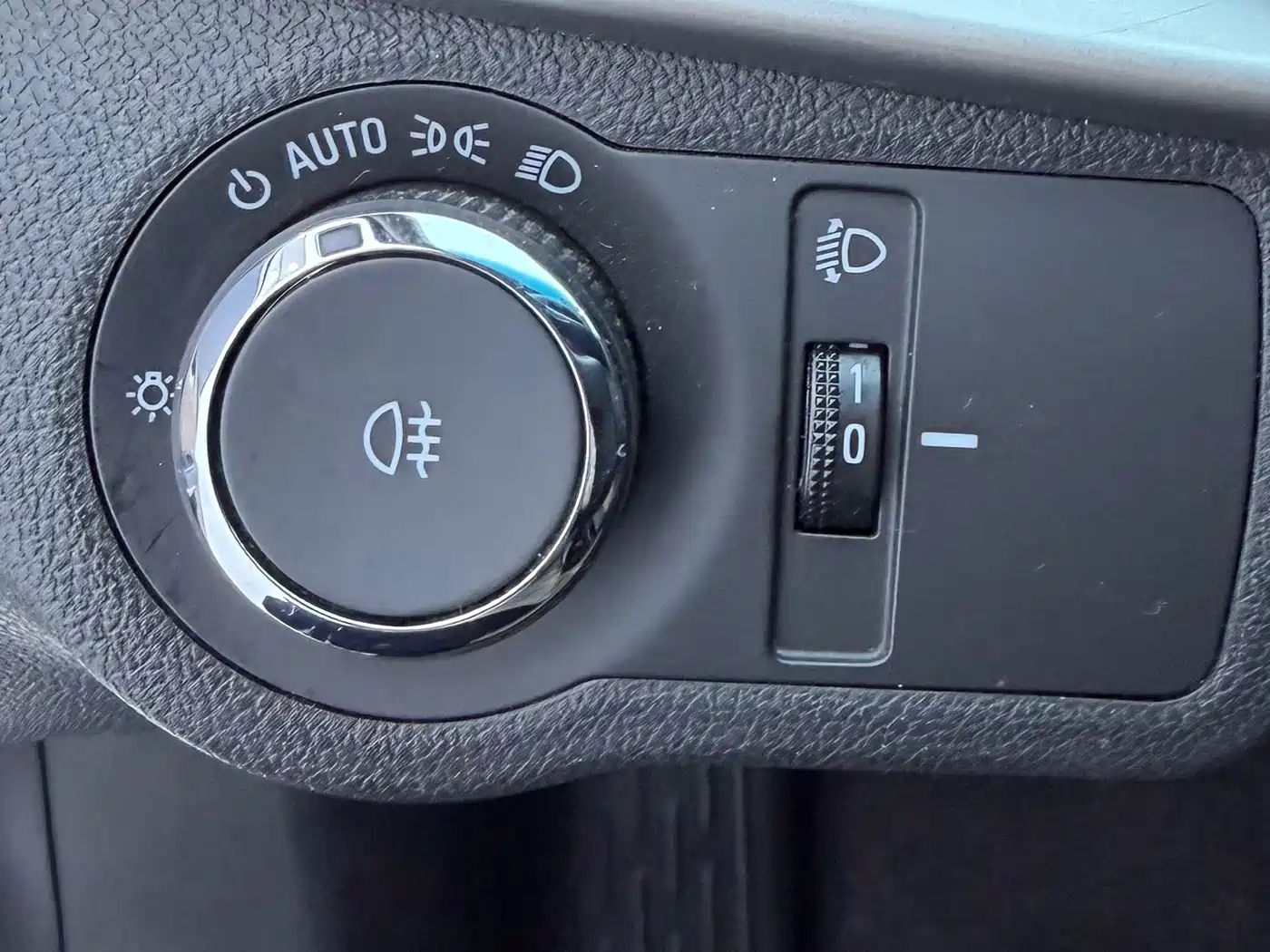 Chevrolet Monza 2022 320 Automatic Enjoyment Sunroof Edition фото 8