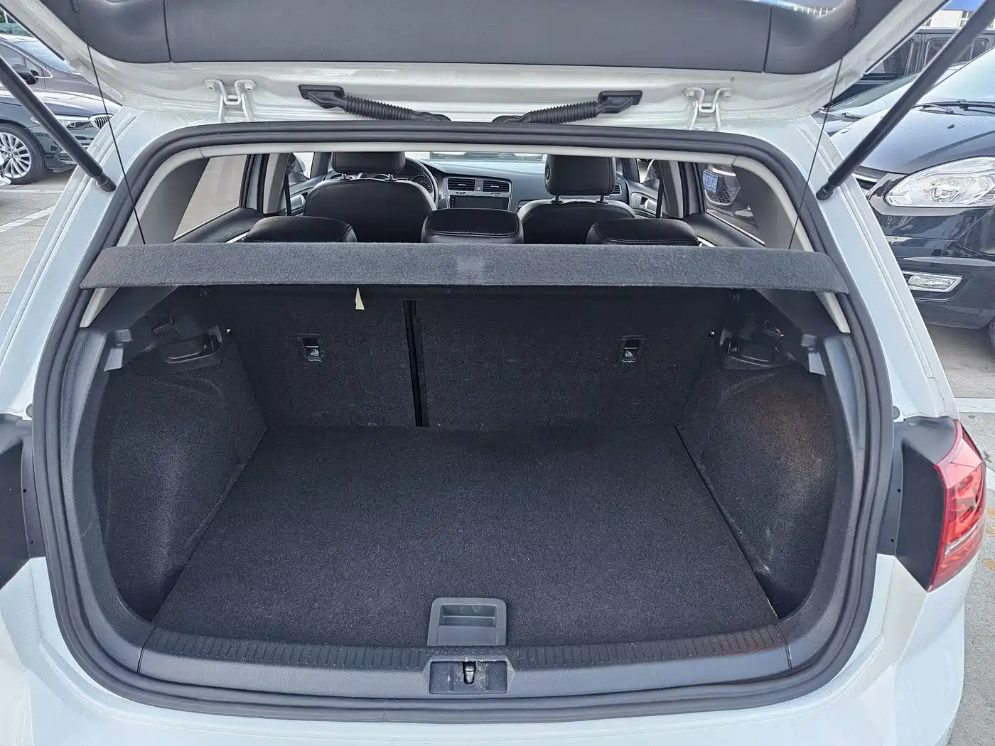 Volkswagen Golf 2016 230TSI Automatic Comfort фото 14