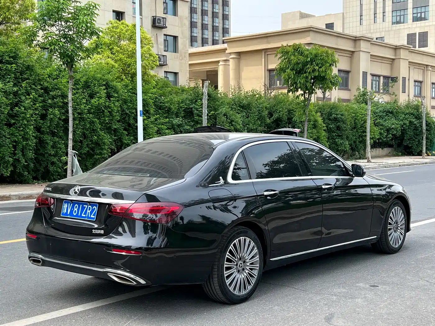 Mercedes-Benz E-Class 2021 E 300 L Premium фото 6
