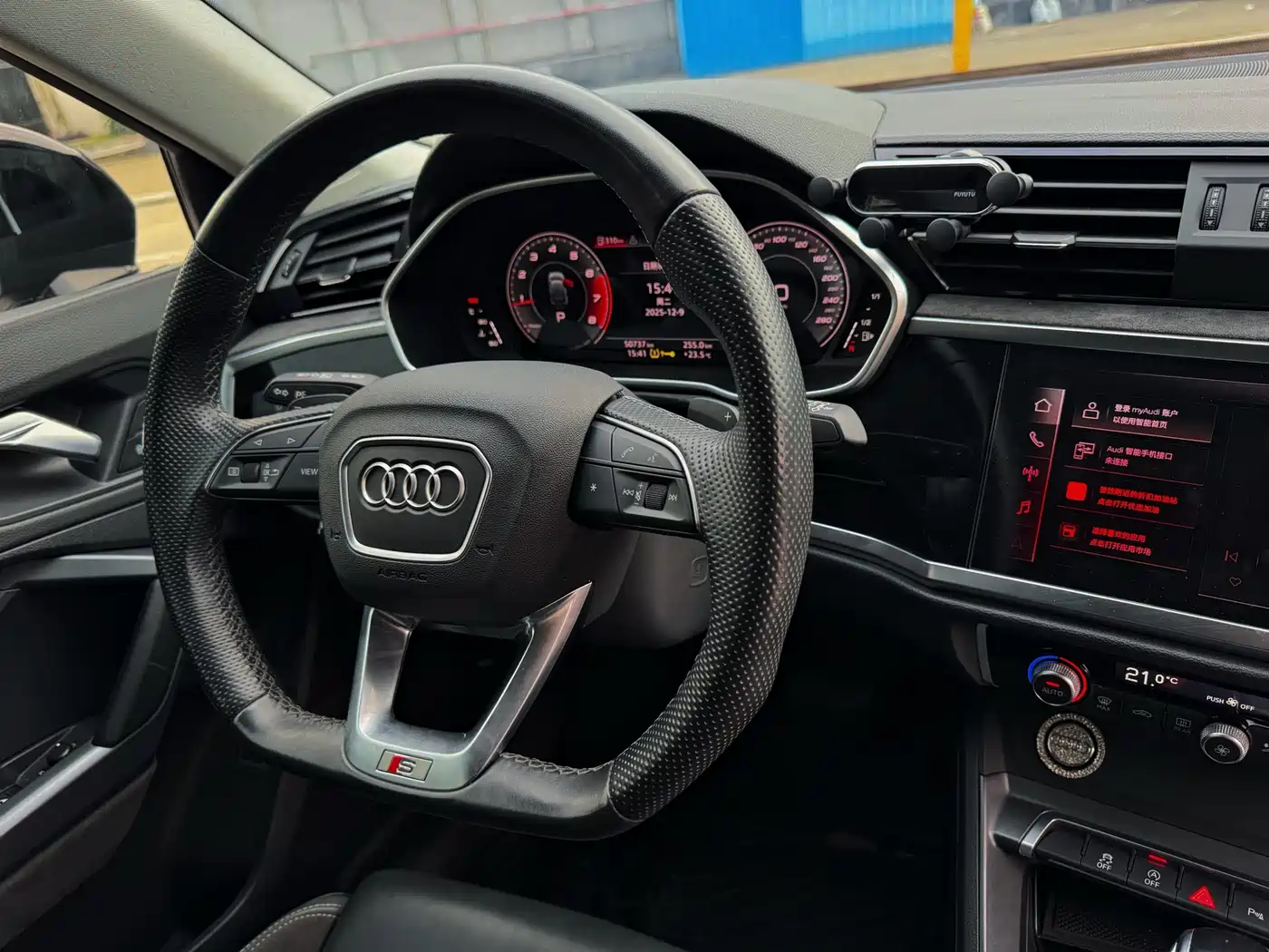 Audi Q3 Sportback 2023 40 TFSI Fashion фото 16