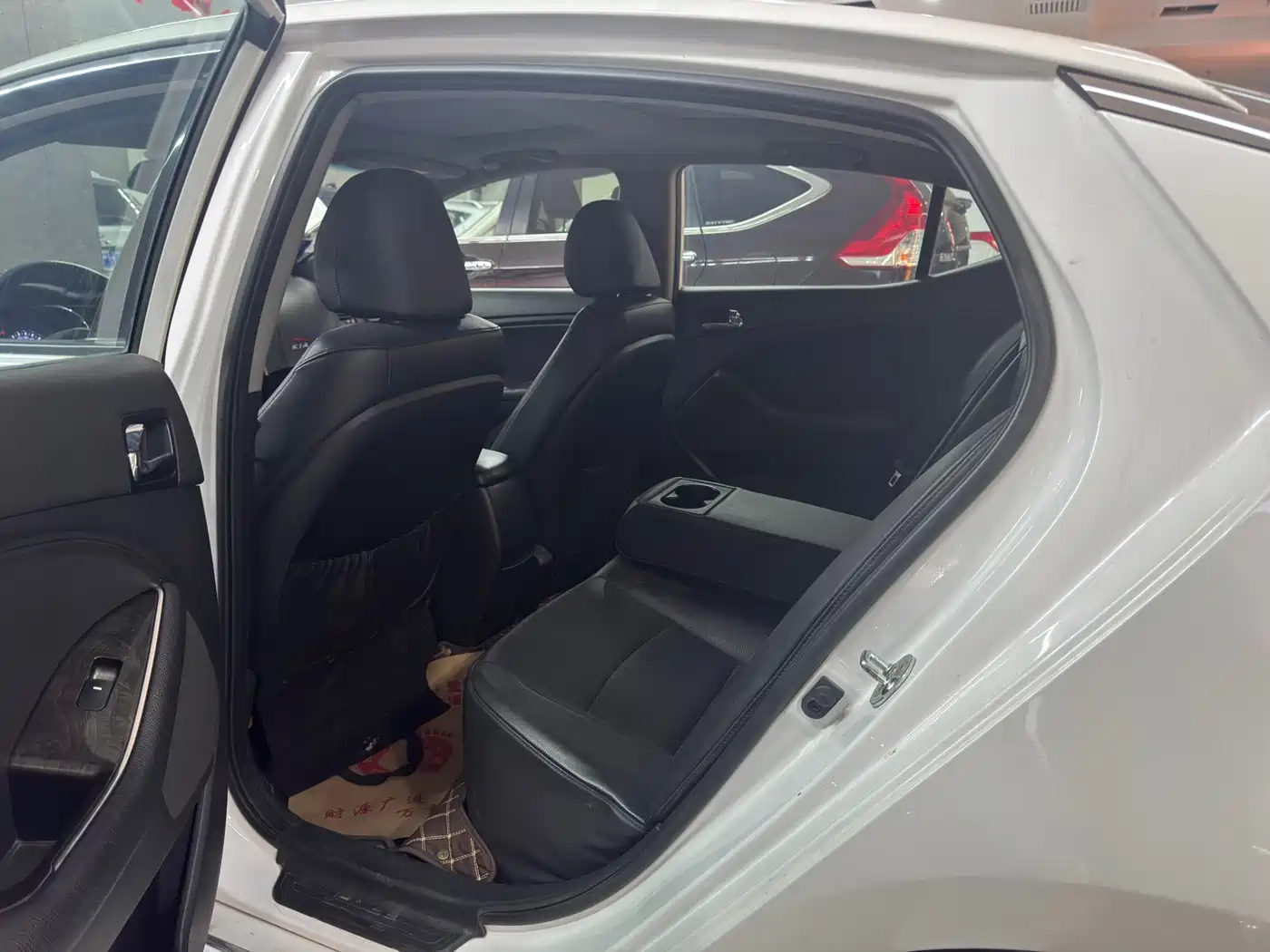 Kia K5 2014 2.0L Automatic LUXURY фото 8