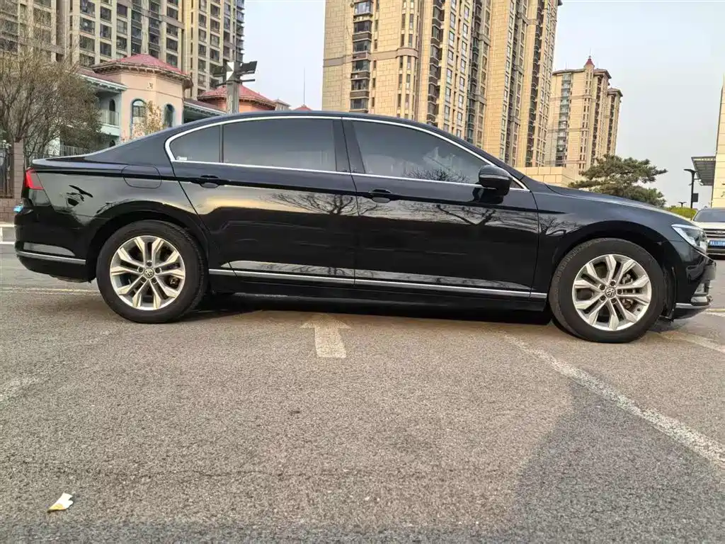 Volkswagen Magotan 2019 330TSI DSG Luxury Class China VI фото 4