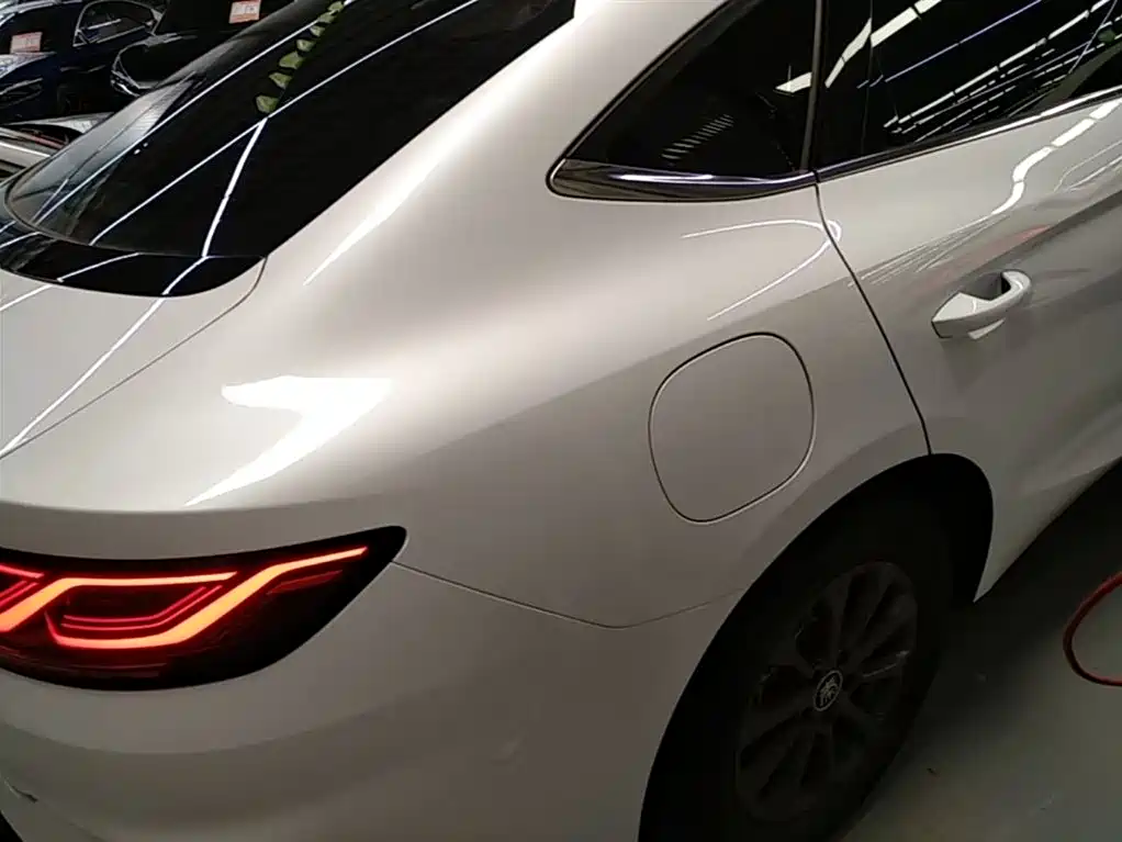 BYD Qin L 2024 DM-i 80KM Leading Edition фото 7