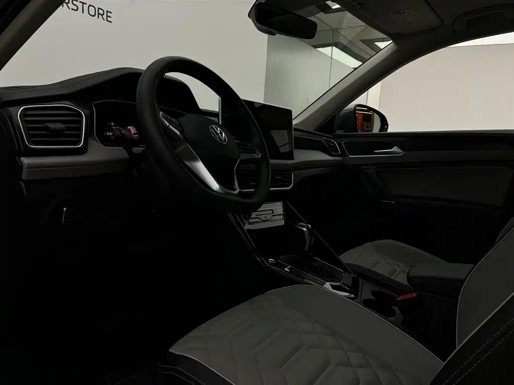 Volkswagen Tayron 2023 300TSI 2WD Luxury Plus Advanced Edition фото 3