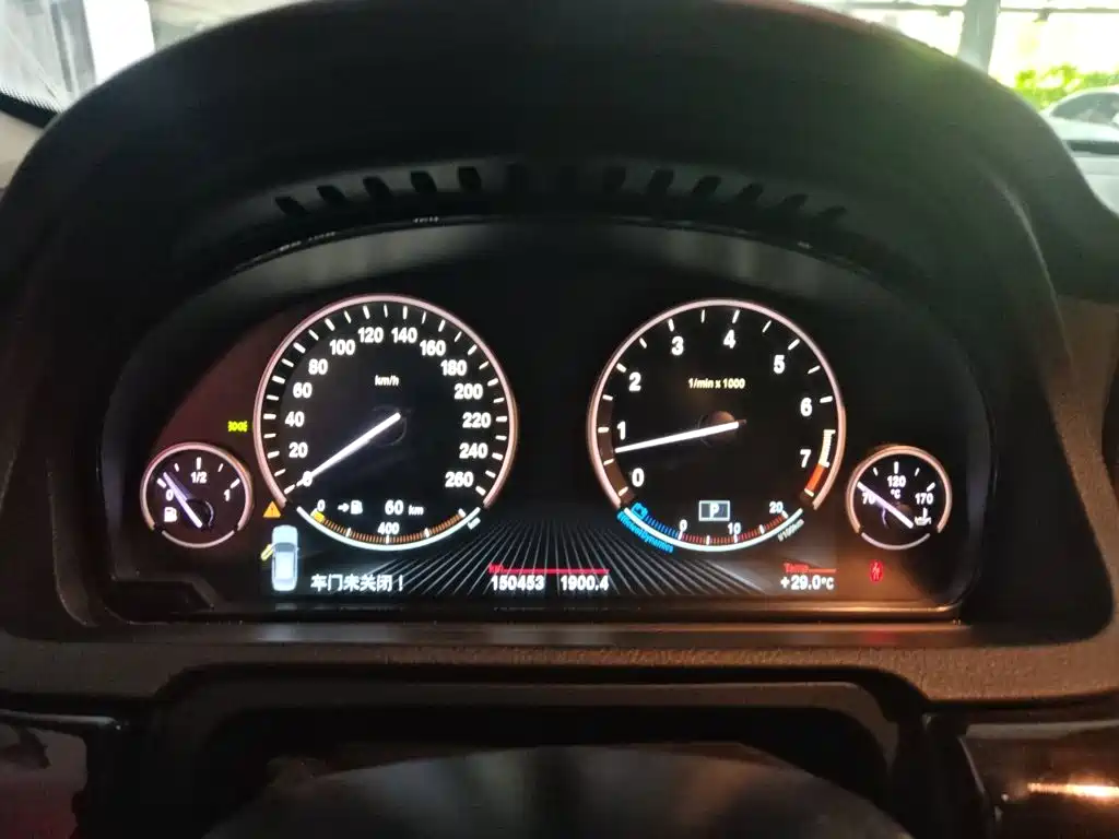 Photo 8 - BMW 5 Series GT