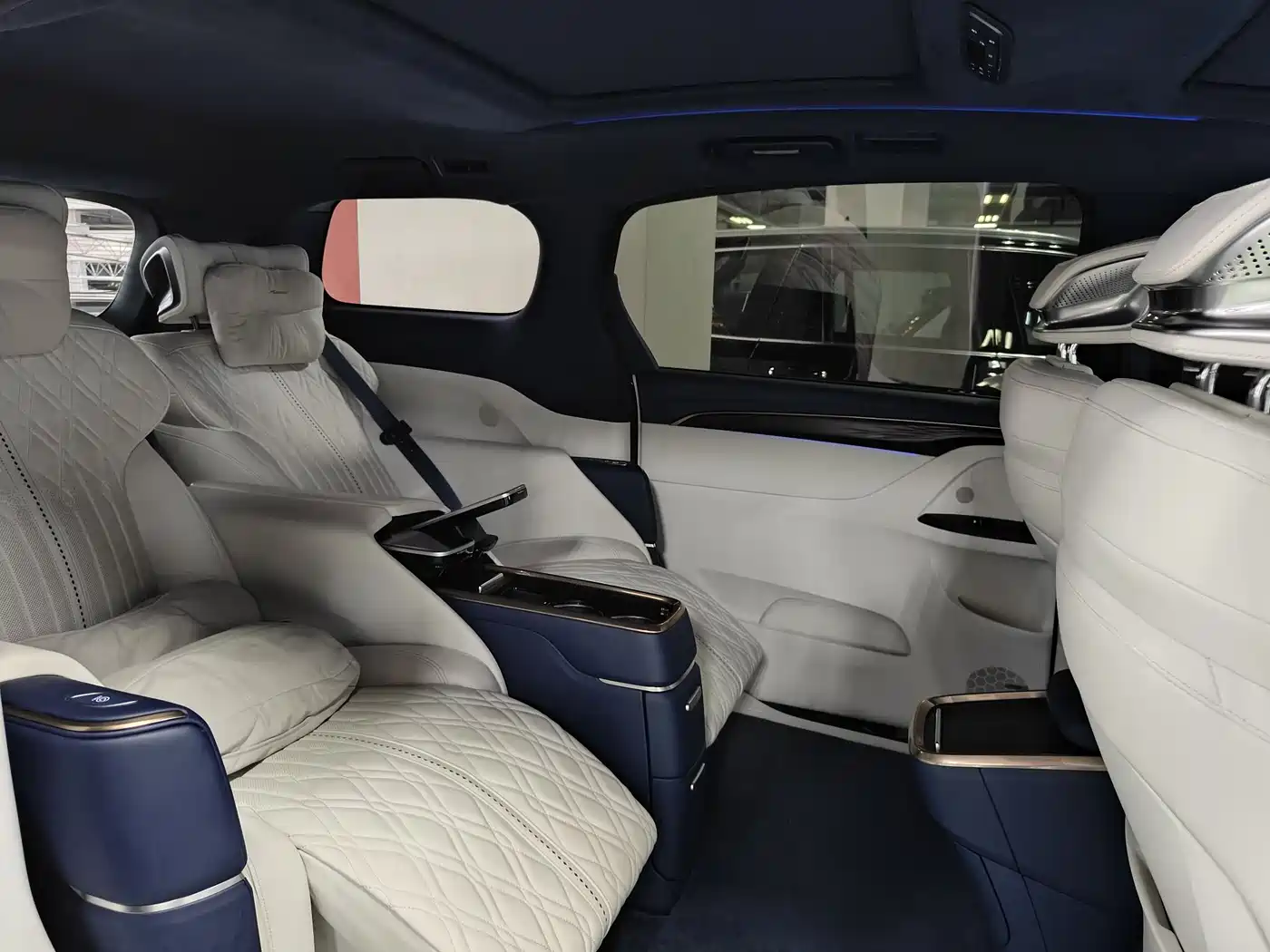 Buick GL8 2020 Avenir Four-Seat Prestige Edition фото 19