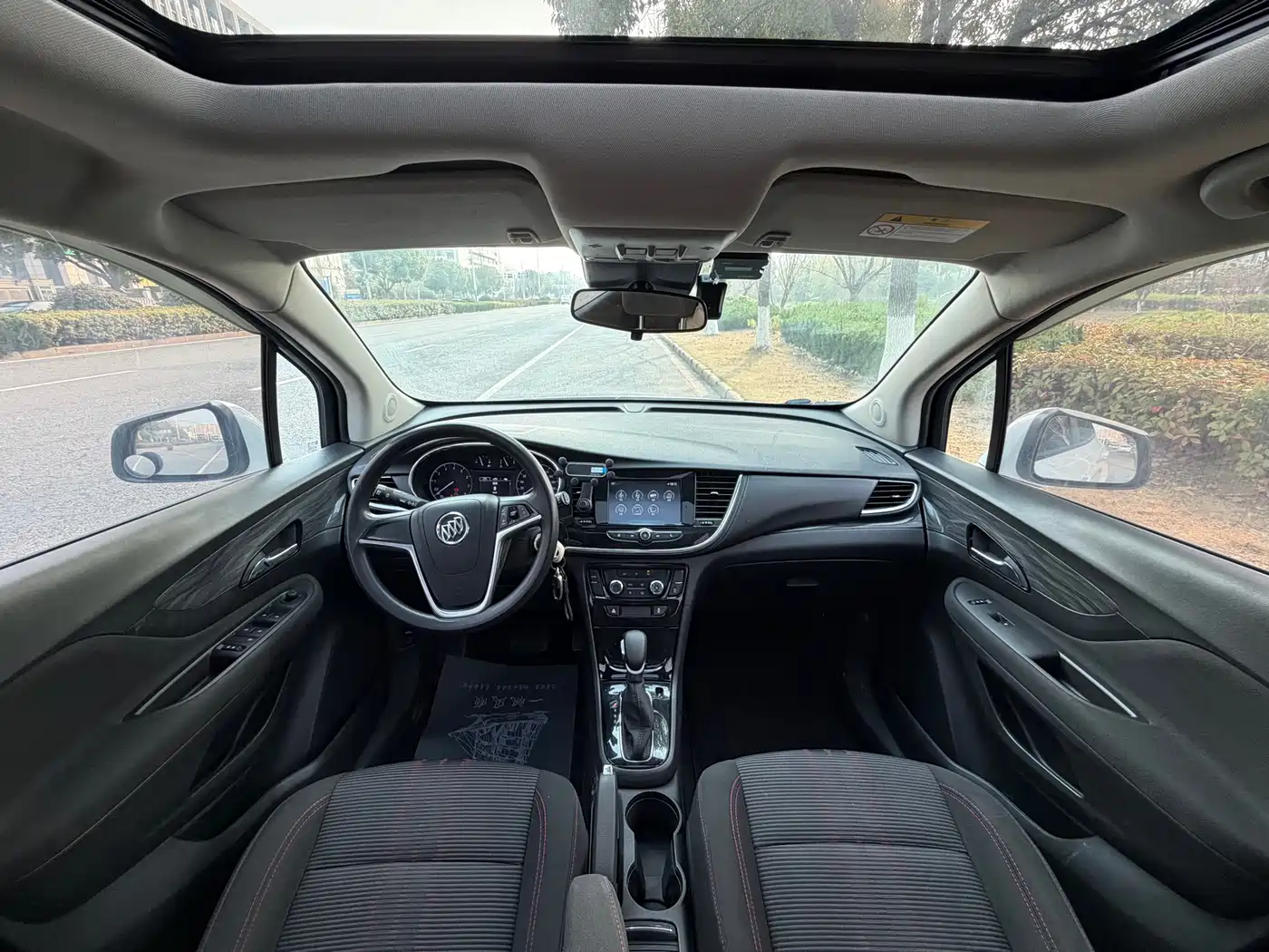 BUICK ANGKOLA
