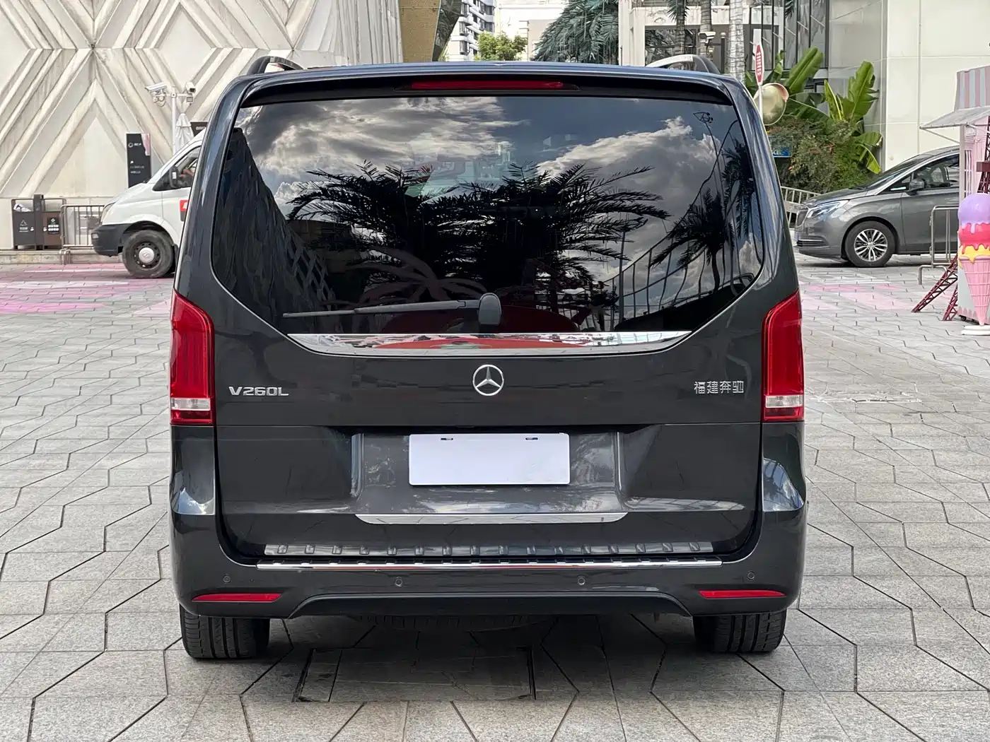 MERCEDES-BENZ V CLASS