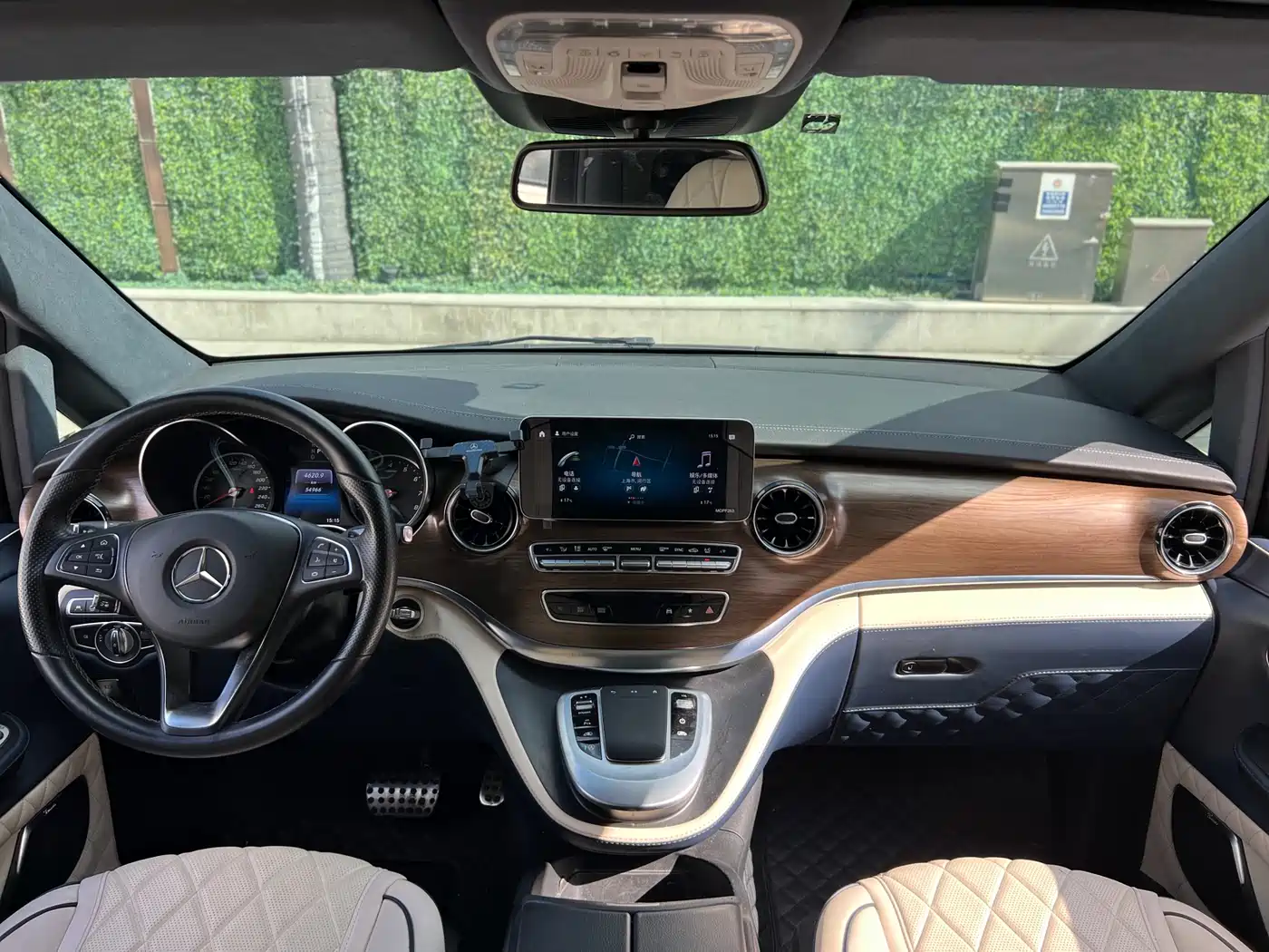 MERCEDES-BENZ V CLASS