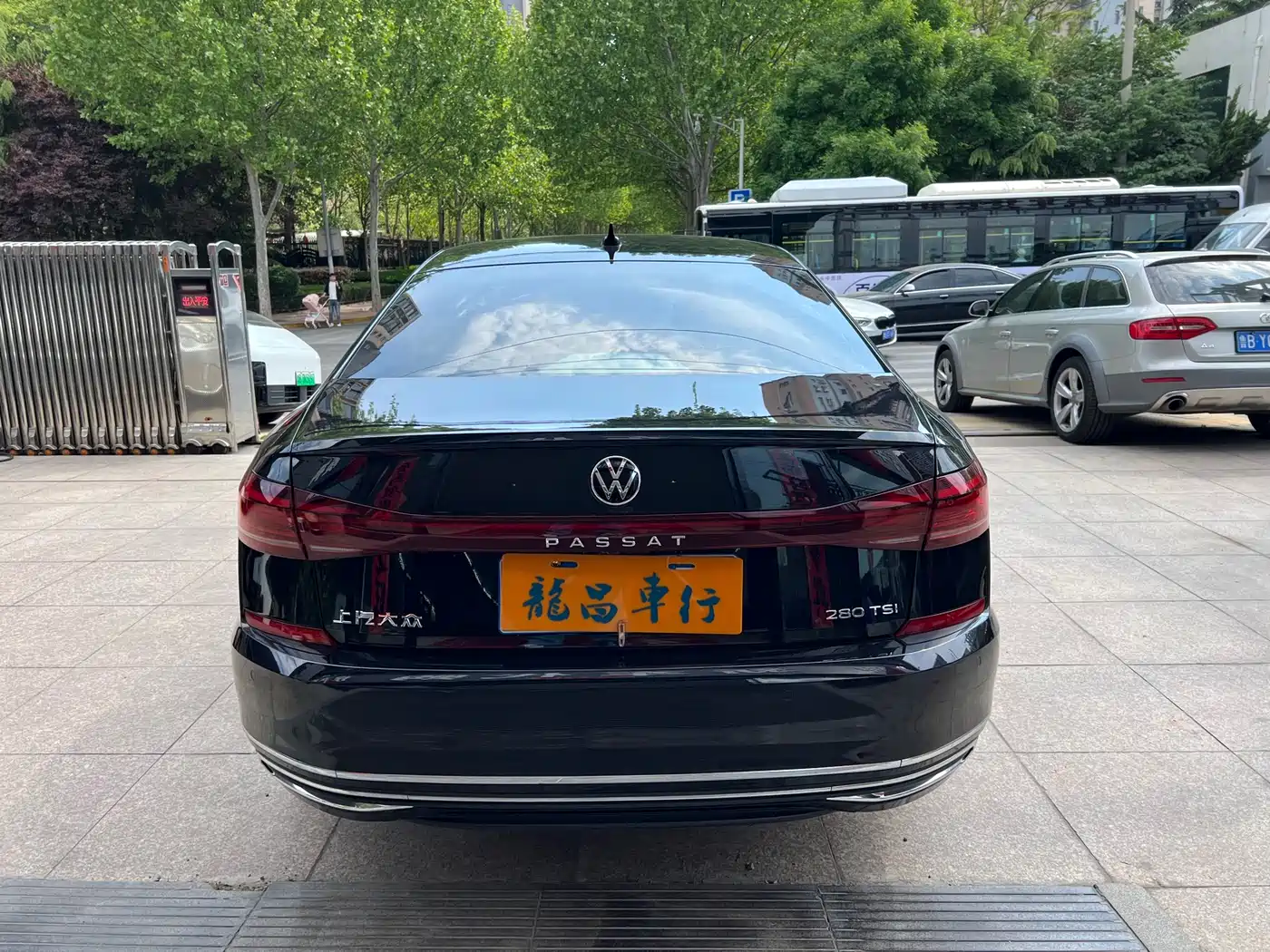 Volkswagen Passat 2024 280TSI Business Edition фото 5