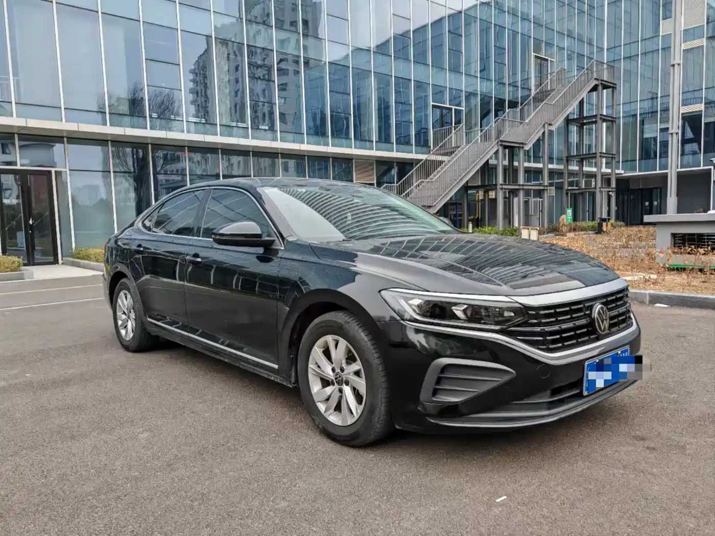 Volkswagen Passat 2024 280TSI Business Edition фото 3