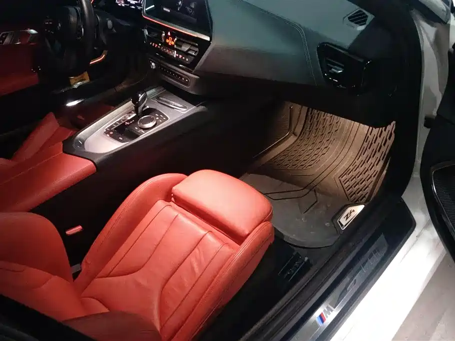BMW Z4 2022 sDrive 25i M Sport Shadow Edition фото 8