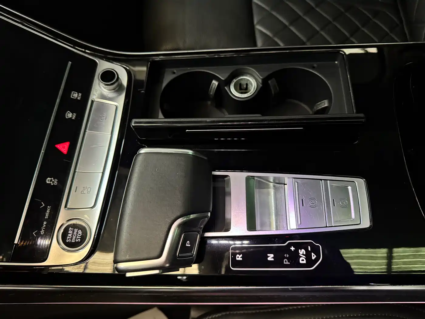 Audi A8 2019 Plus A8L 50 TFSI quattro Comfort фото 18
