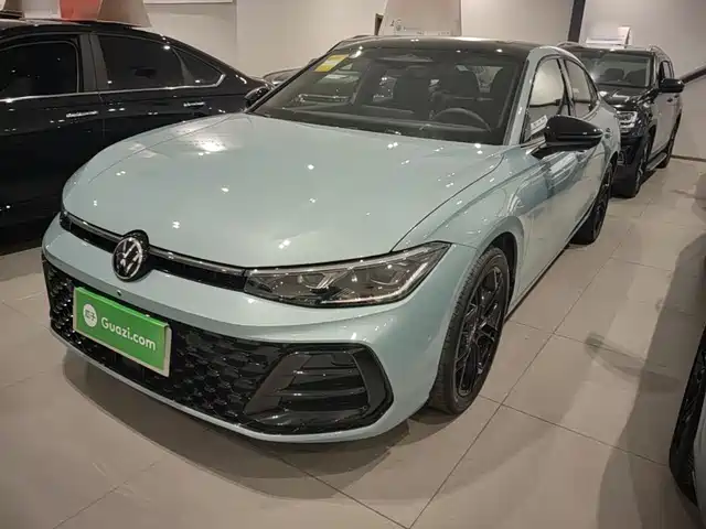 Volkswagen Passat Pro 380TSI, Star Sky Dragon Noble