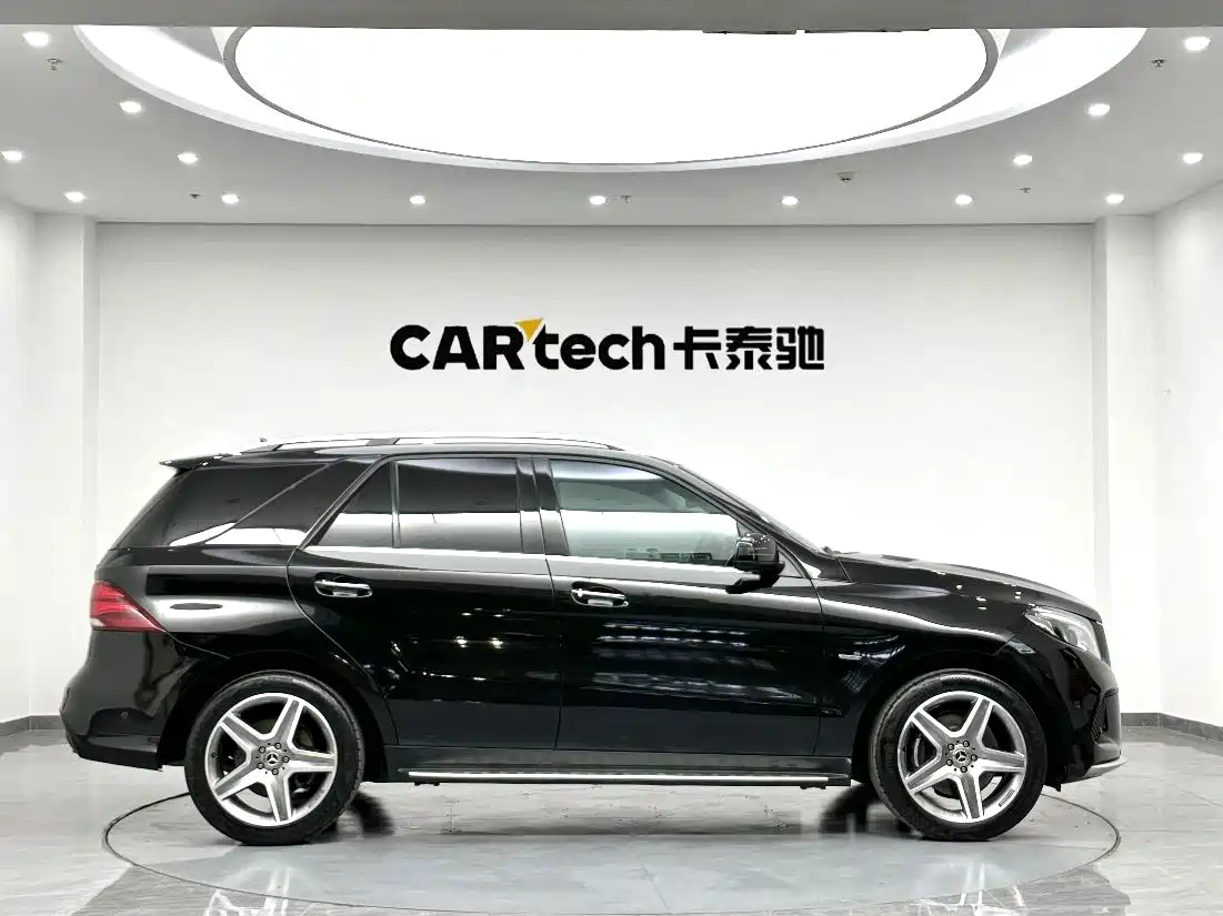 Mercedes-Benz GLE 2017 GLE 400 4MATIC фото 4