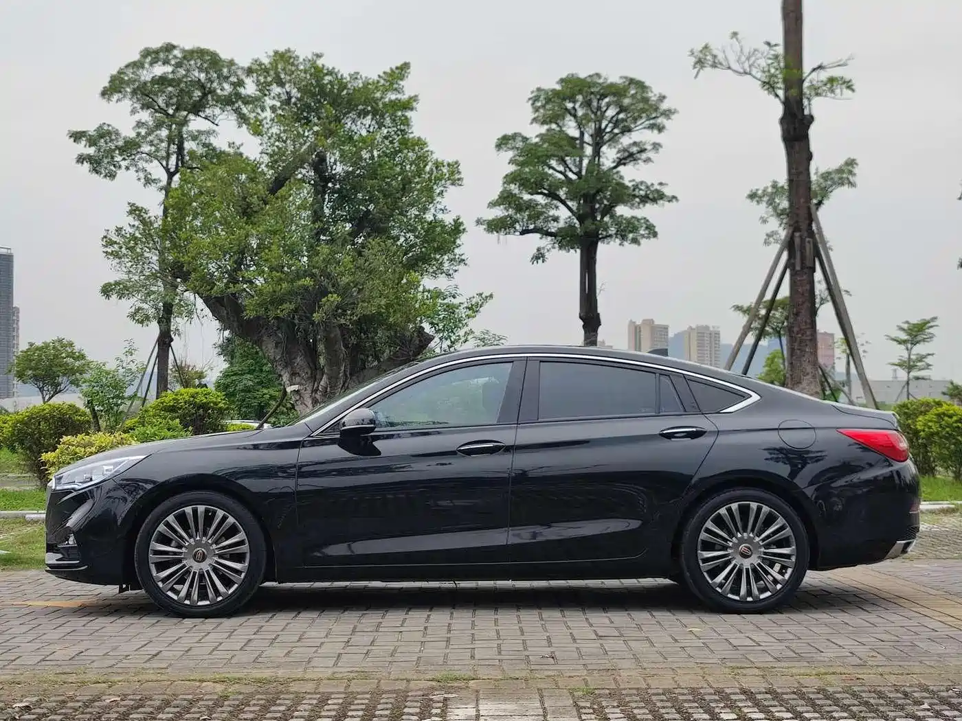Hongqi H5 2020 1.8T Automatic Smart Connection Qi Enjoy Edition фото 14