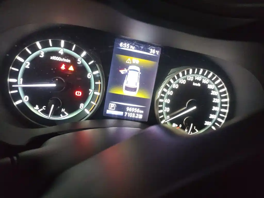 Infiniti Q50L 2018 2018 2.0T Leisure Edition China V