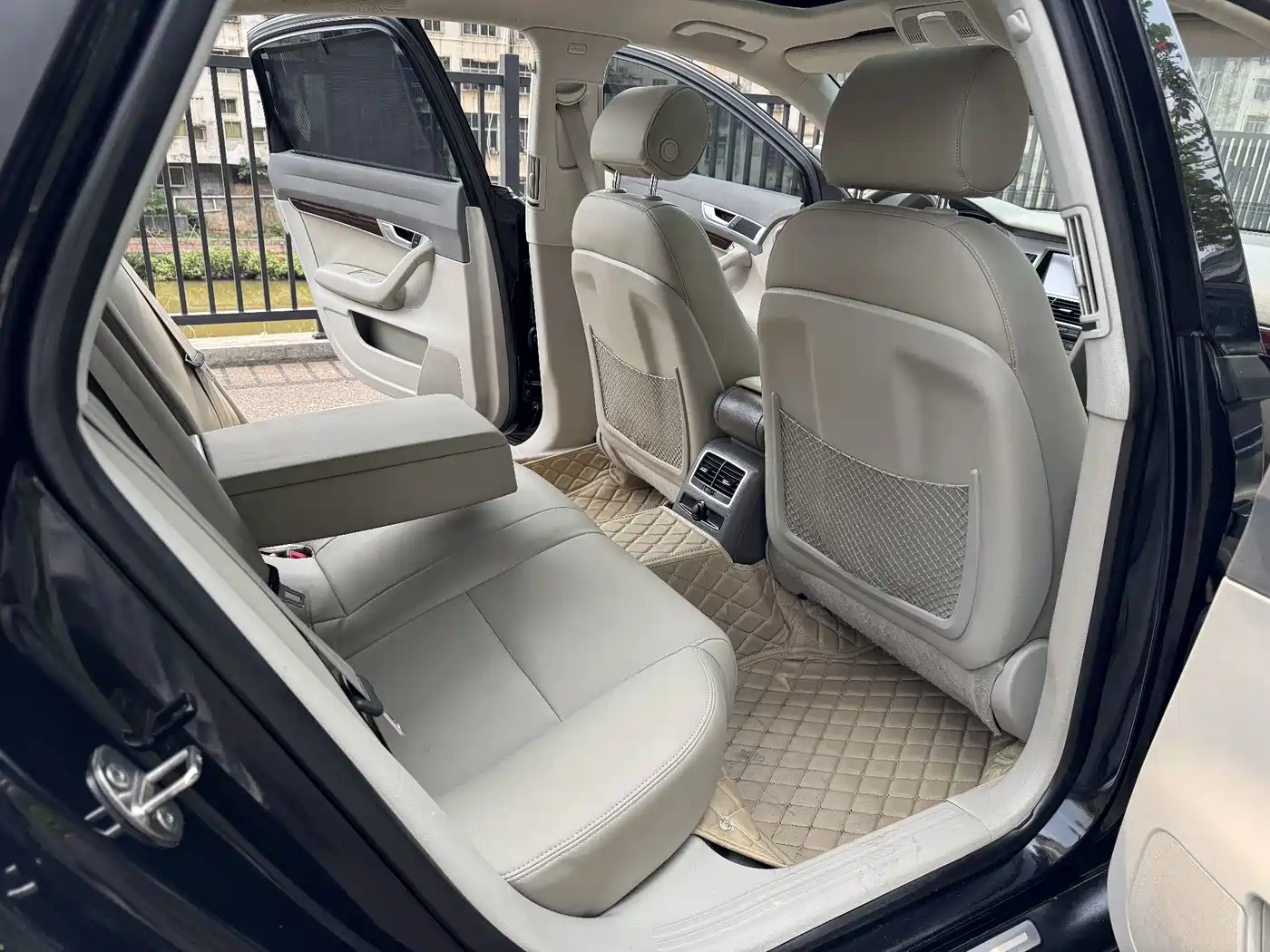 Audi A6L 2011 Model 2.0 TFSI Auto Standard фото 8