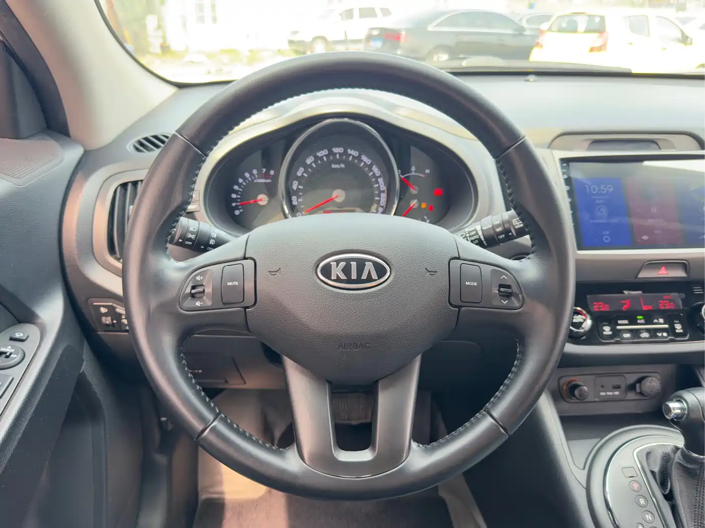 Kia Sportage 2014 2.0L Automatic 2WD DLX фото 19
