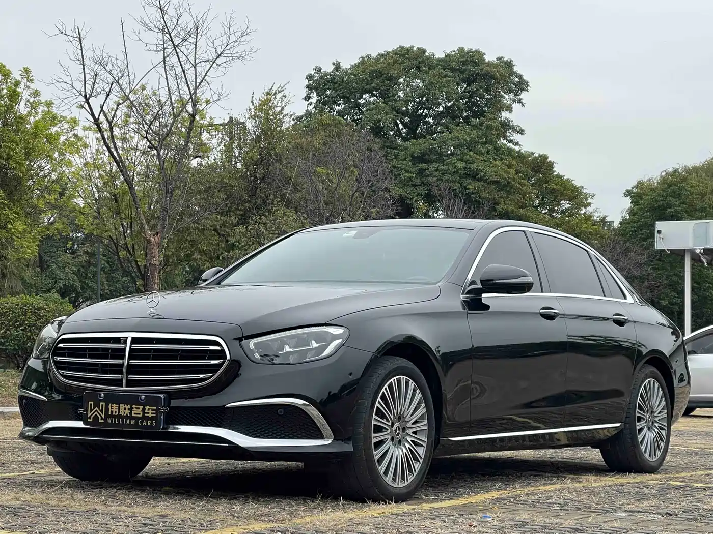 Mercedes-Benz E-Class 2021 E 300 L Luxury