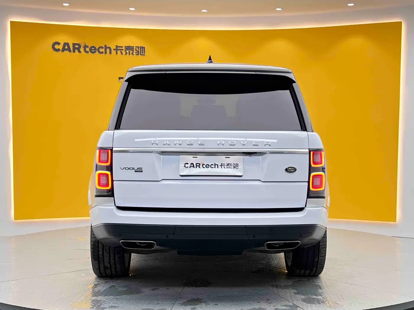 Land Rover Range Rover 2022 3.0 L6 400PS Heritage Extended Classic Edition фото 39