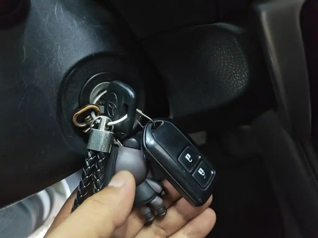 Toyota Vios 2017 1.5L CVT Pioneer фото 9