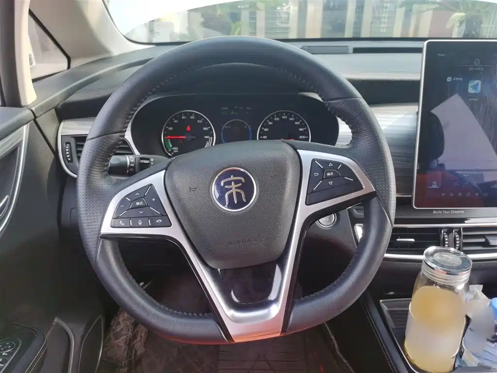 BYD Song MAX New Energy 2019 DM 1.5T Smart Connect Advance 6-seater China VI фото 3