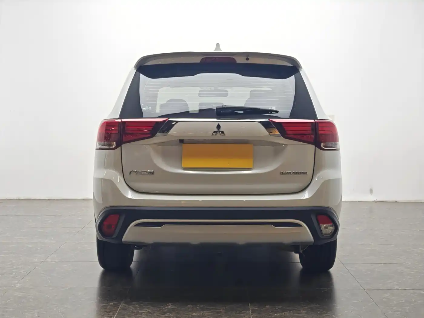 Mitsubishi Outlander 2020 2.0L 2WD Premium 5-seater фото 6