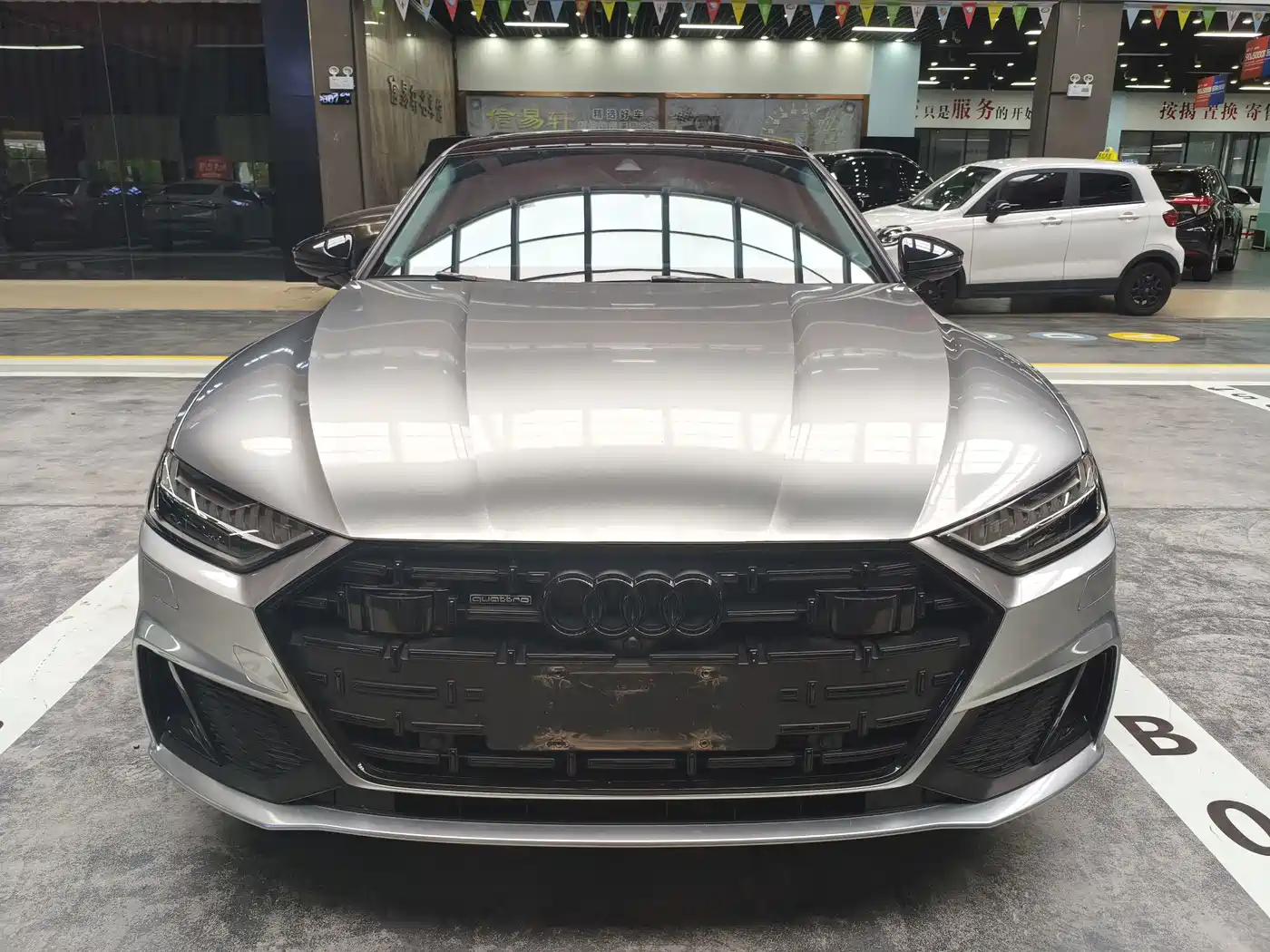 Фото 3 - Audi A7L
