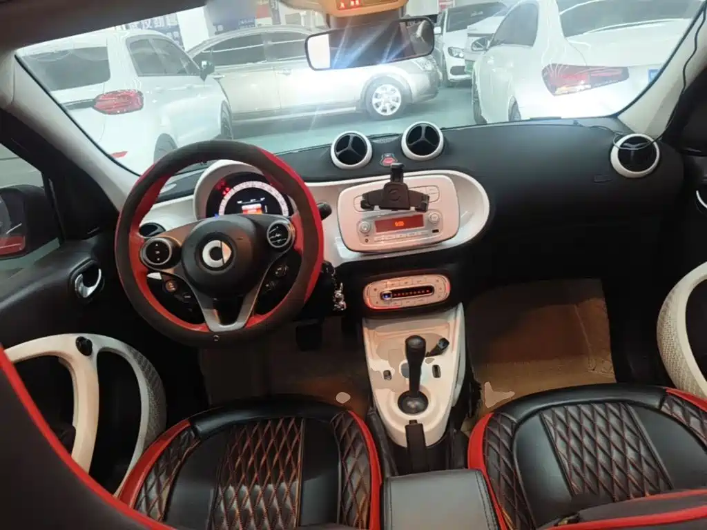 smart forfour 2018 2018 1.0L 52kW Passion Edition