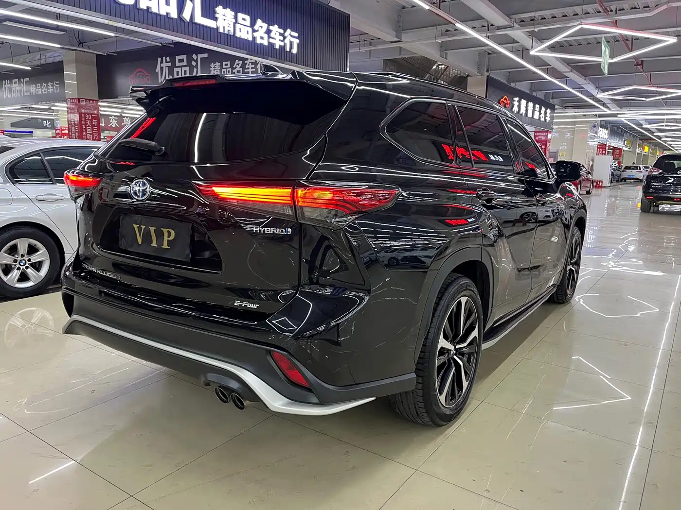 Toyota Crown Kluger 2023 2022 2.5L HEV 4WD Premium Edition