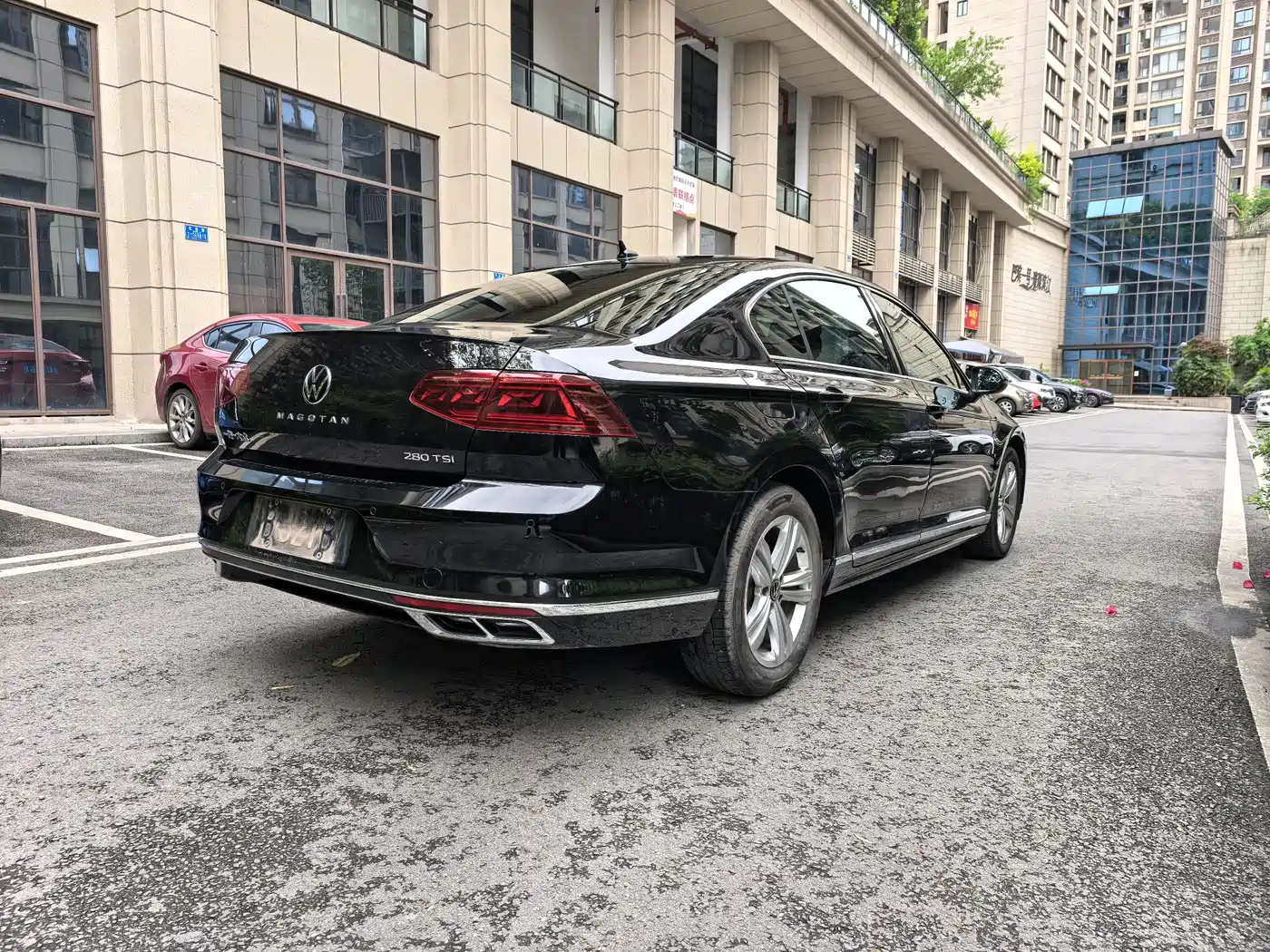 Volkswagen Magotan 2023 2 Million Units Commemorative Edition 280TSI DSG Comfort фото 12