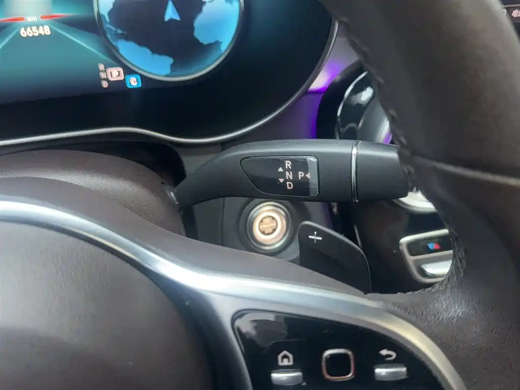 MERCEDES-BENZ GLC