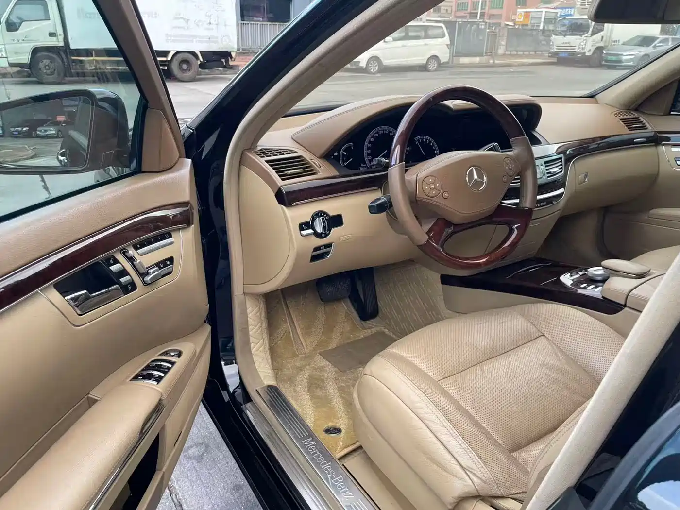 Mercedes-Benz S-Class 2012 S 400 L HYBRID Grand Edition фото 4
