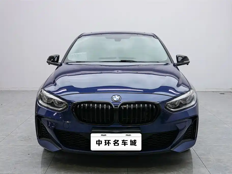 BMW 1 Series 2021 125i M Sport Black Night Edition фото 2