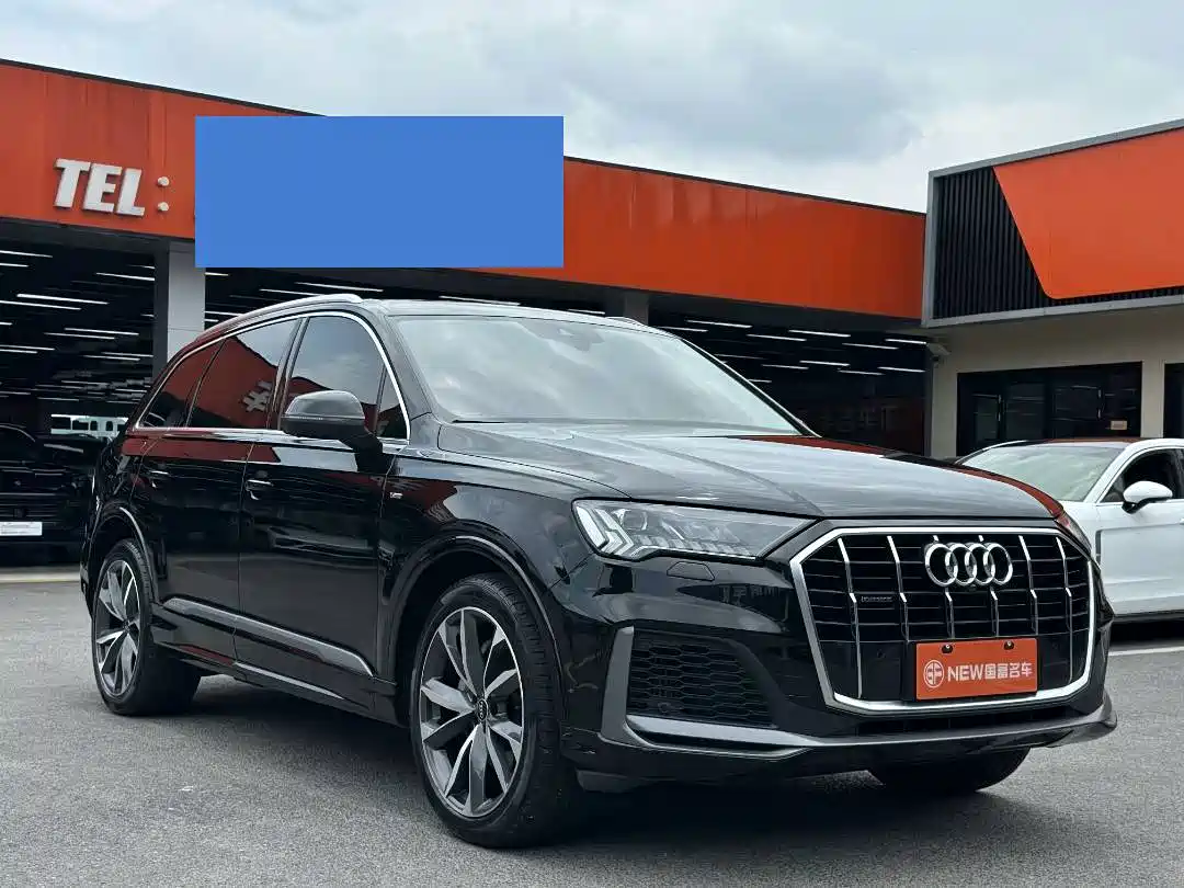 Фото 3 - Audi Q7