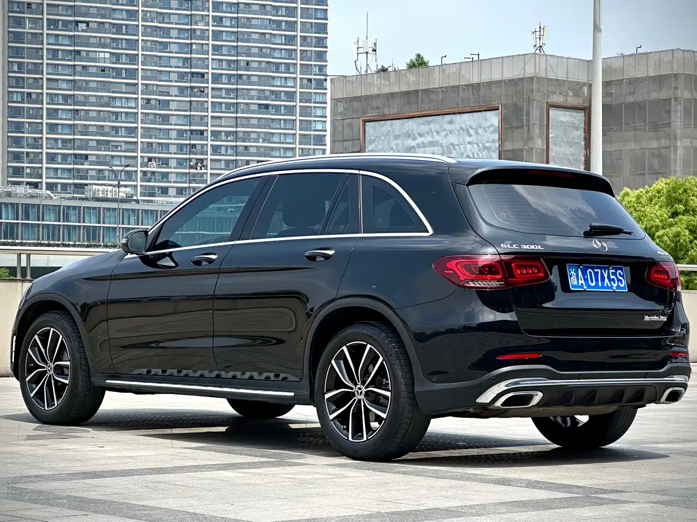 Mercedes-Benz GLC 2022 Model GLC 300 L 4MATIC Luxury Edition фото 8
