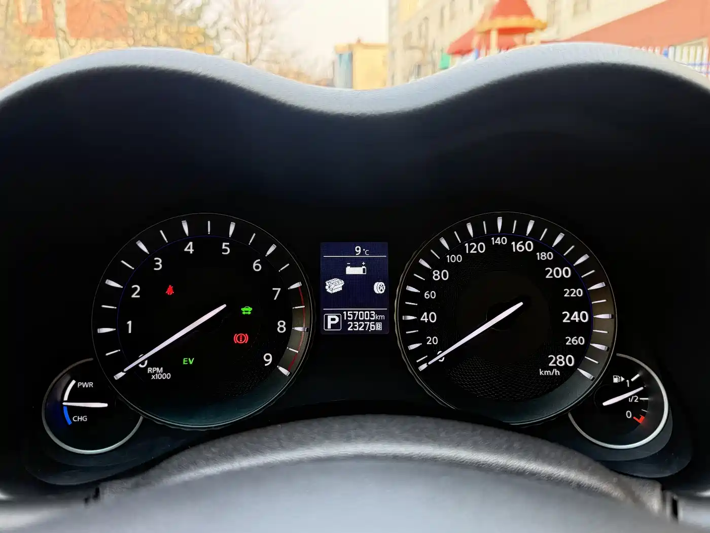Infiniti Q70 2015 Q70L 3.5L Hybrid Premium фото 24