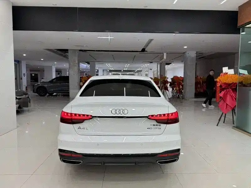 Audi A4L 2024 40 TFSI Luxury Dynamic фото 5