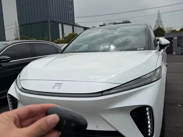 rising-auto feifan-r7