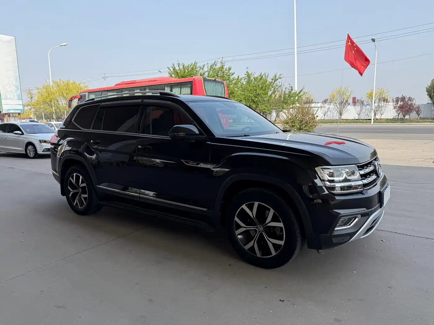 Volkswagen Teramont 2019 380TSI 4WD Luxury Edition China VI фото 3