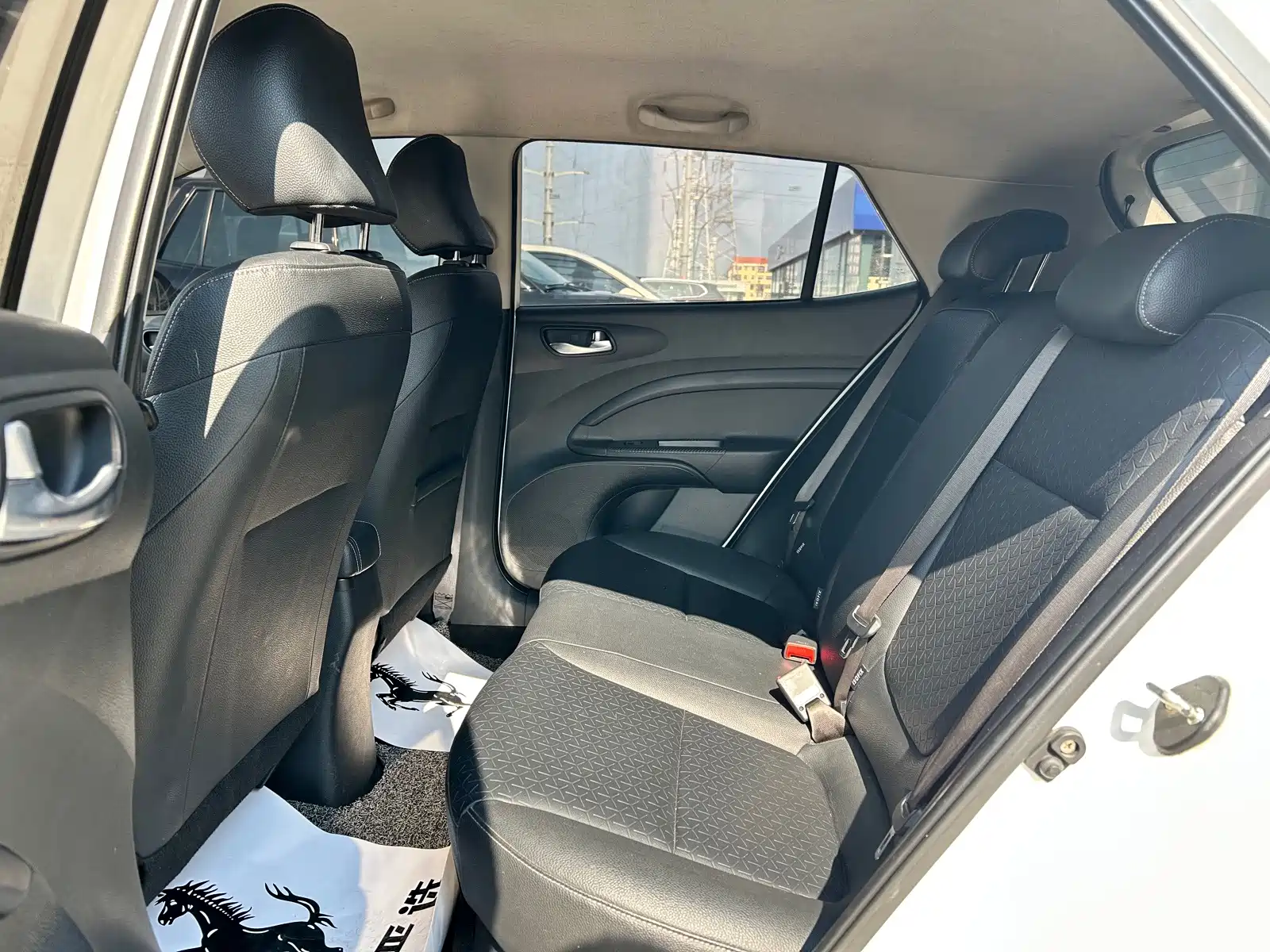 Фото 7 - Kia KX1