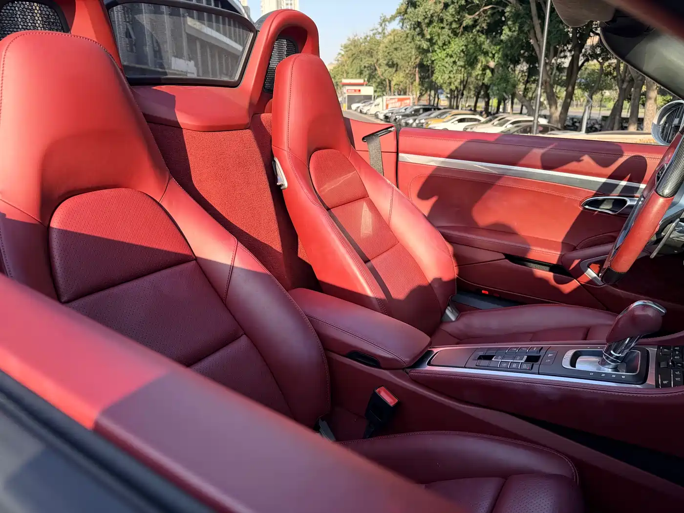 Porsche 718 2018 Boxster 2.0T фото 9