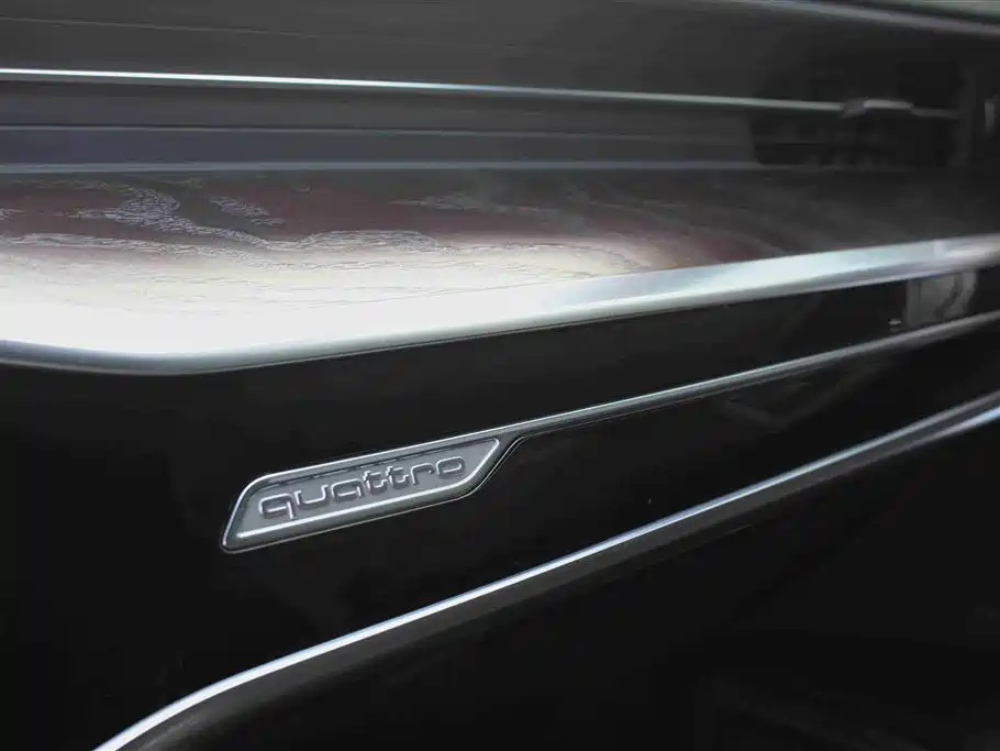 Audi A6L 2021 45 TFSI quattro Exclusive Sport фото 16