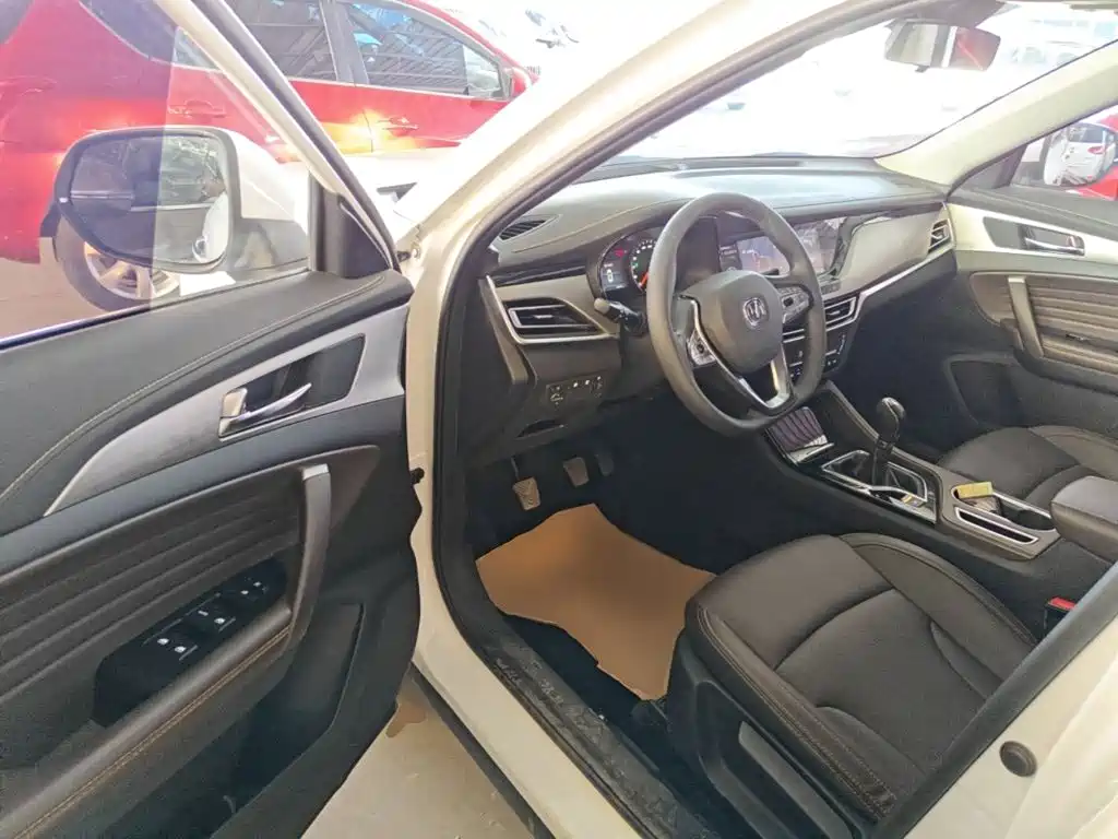 Photo 16 - Changan CS35 PLUS